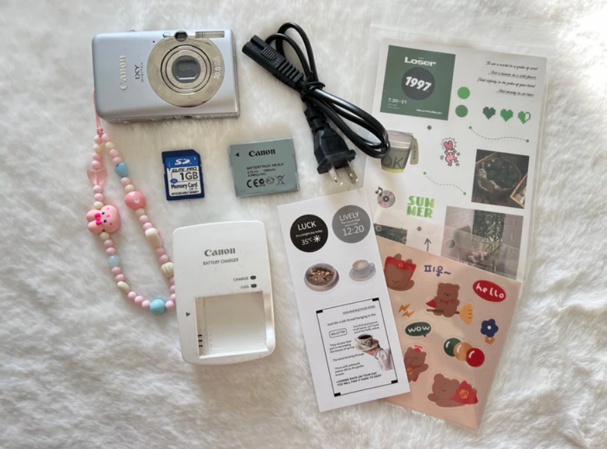 Pre-Owned Canon SD1200 ixus95 digital camera